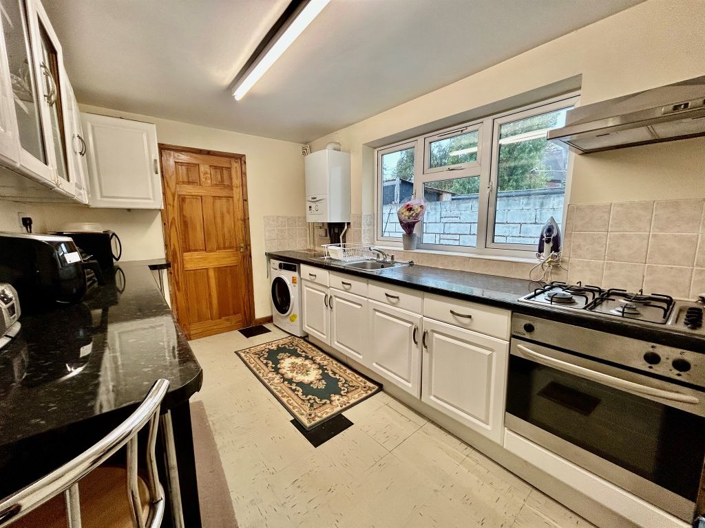 Property photo 2 of 16