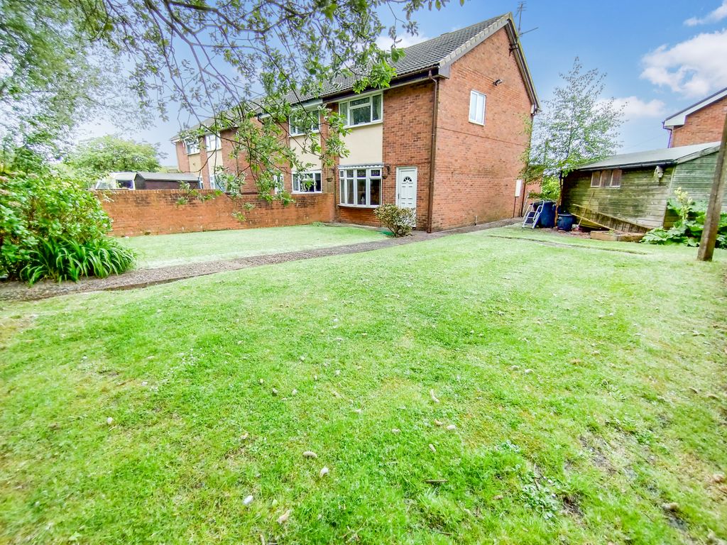 Property photo 2 of 18