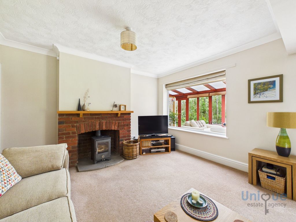 Property photo 3 of 33