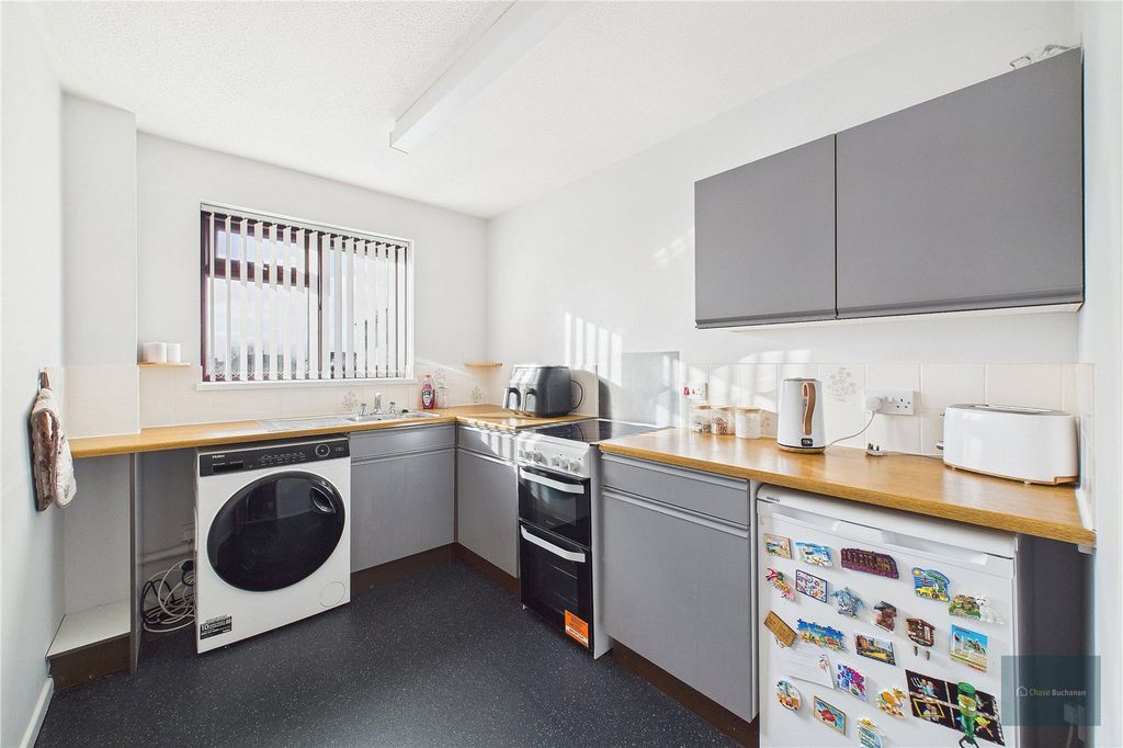 Property photo 3 of 7 Picture No. 02