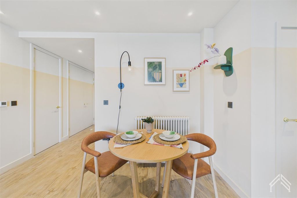 Property photo 2 of 21 Cam02700G0-Pr0393-Still007.Jpg