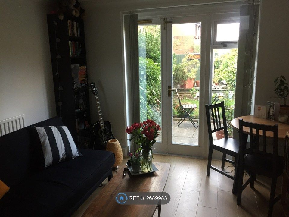 Property photo 2 of 6