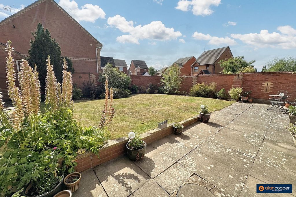 Property photo 2 of 16 3081273