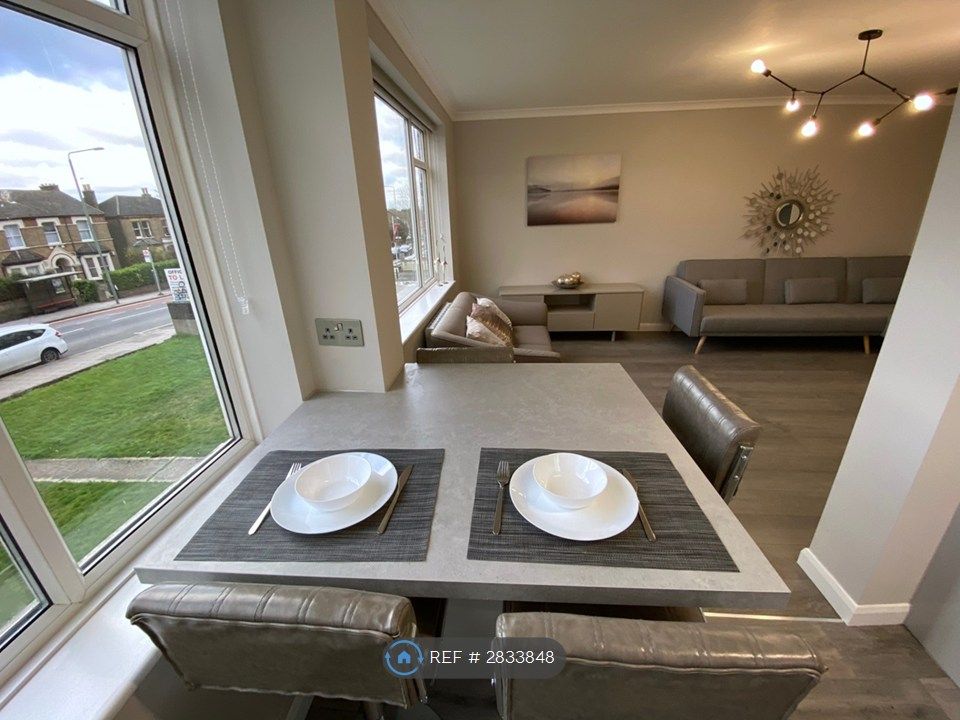 Property photo 3 of 13 Dining Area