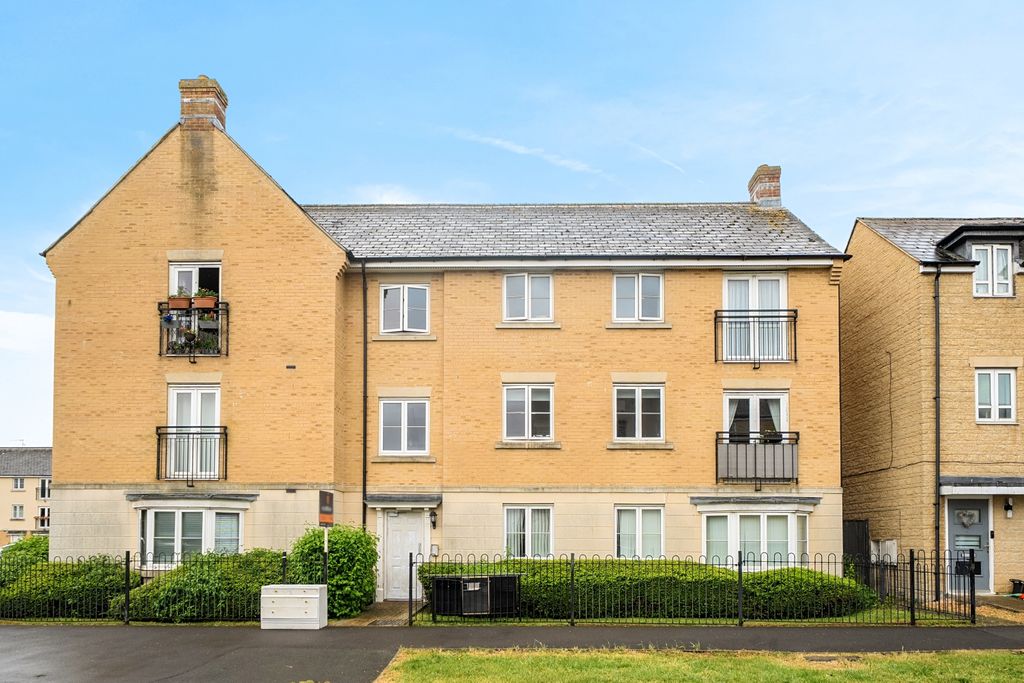 Property photo 1 of 10 1471993-9-6A2153d4B1511