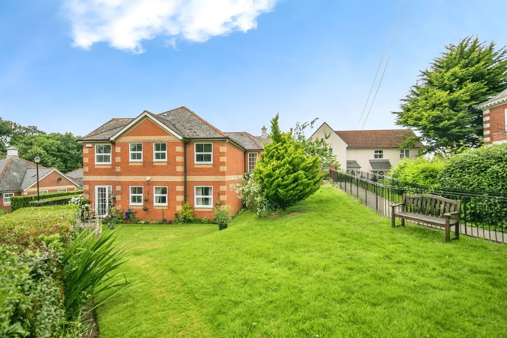 Property photo 2 of 15