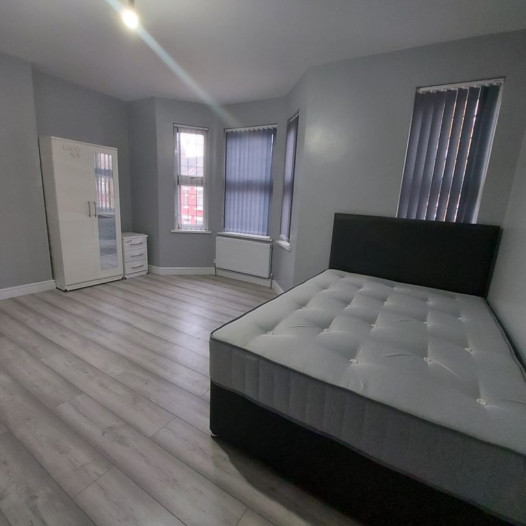 Property photo 1 of 4 En Suite - House Share Room For Rent