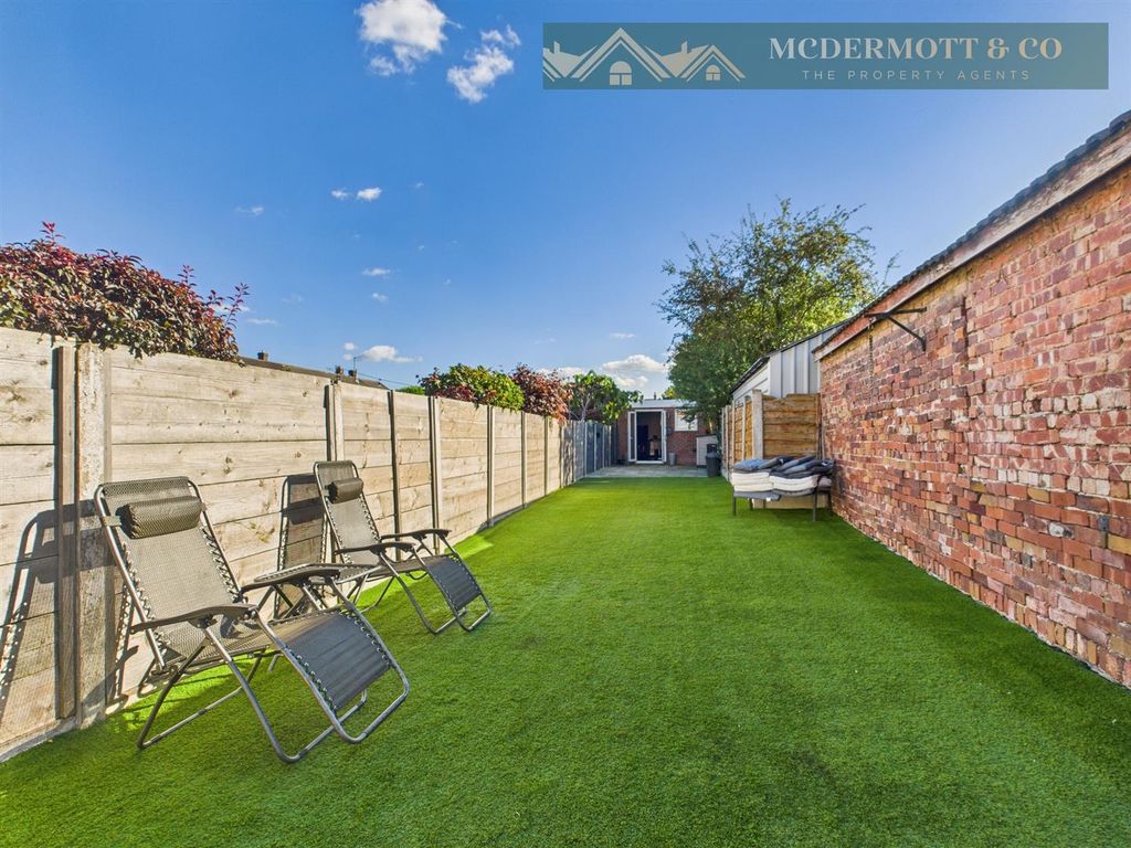 Property photo 2 of 23 Externally