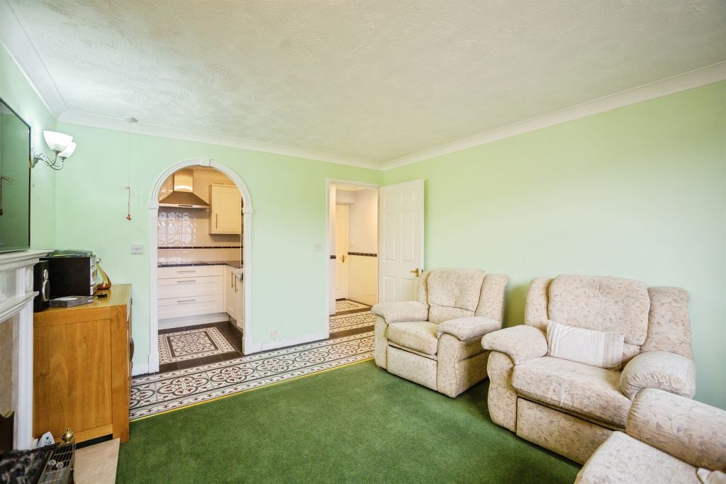 Property photo 3 of 11