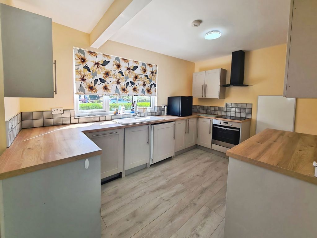 Property photo 3 of 12 Image