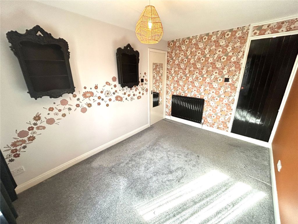 Additional image 6 of 3 bed semi-detached house to rentClos Glandwr, Newtown, Powys SY16