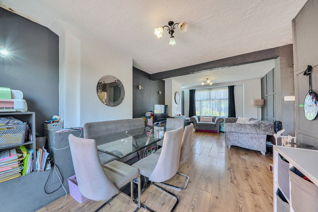 Property photo 3 of 18 Reception Room