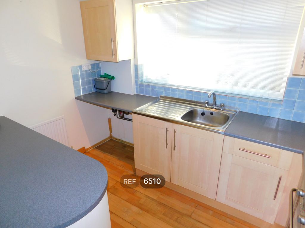 Property photo 3 of 13 Lounge / Diner