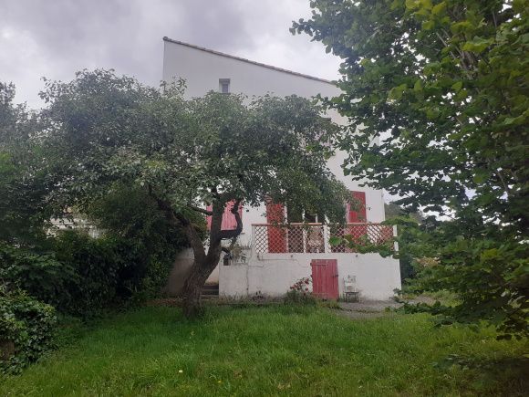 Property photo 1 of 29