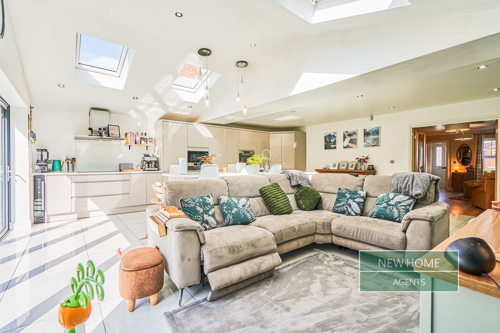 Property photo 3 of 46 Photo 36