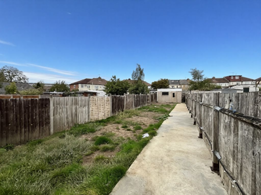 Property photo 3 of 13 Photo 9