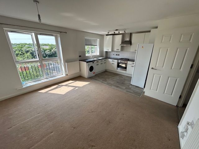 Property photo 3 of 5 Kitchen
