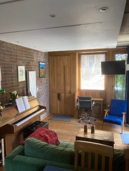 Property photo 2 of 7 Image