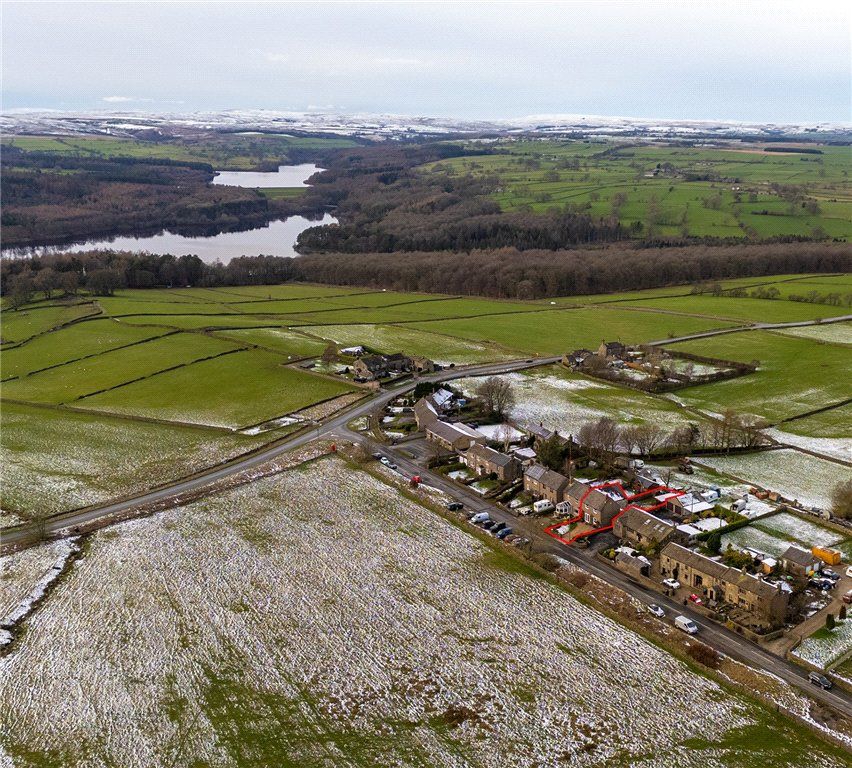 Property photo 1 of 21 Picture No. 32