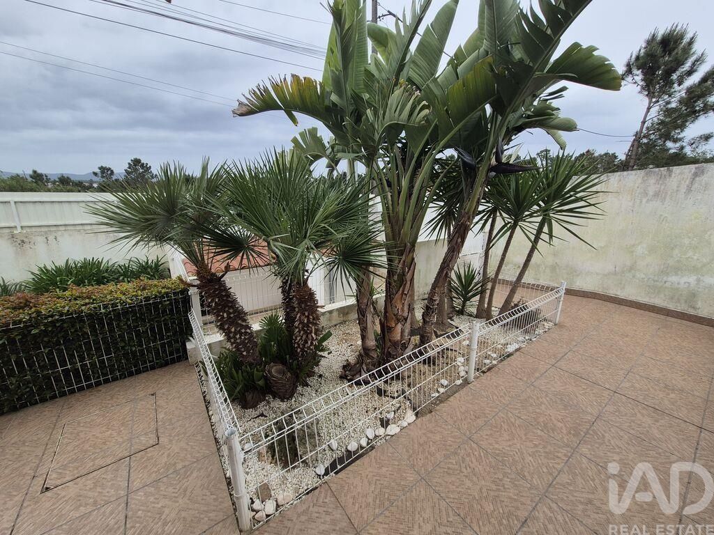 Property photo 2 of 38