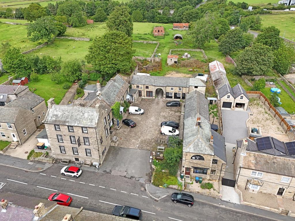 Property photo 2 of 16 6450567-20.Jpg