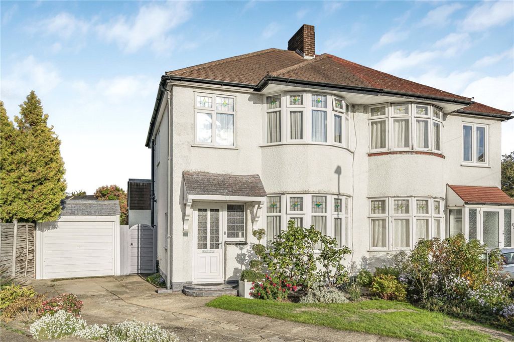 Property photo 1 of 19 Exterior