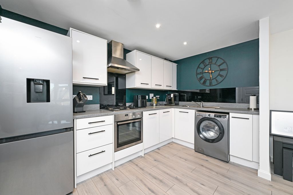 Property photo 3 of 13 Property Image 3