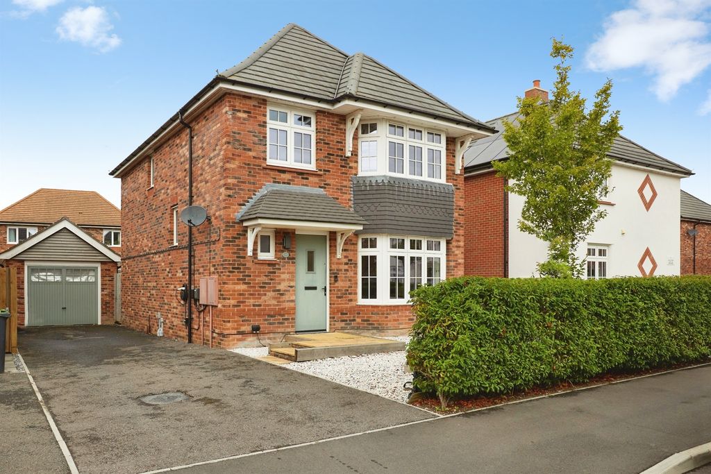 Property photo 1 of 17