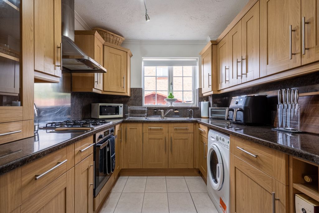 Property photo 3 of 21 5318804