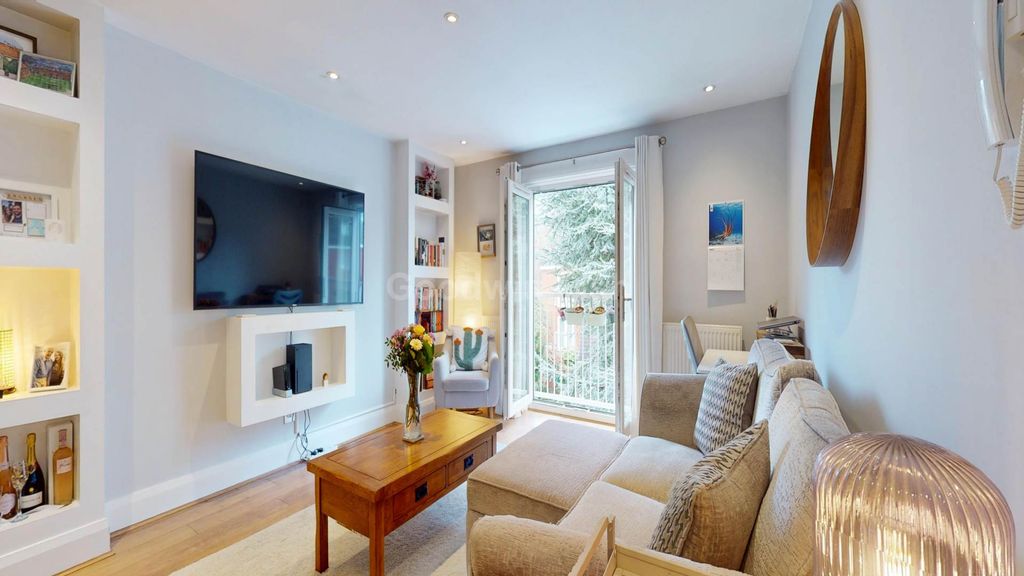 Property photo 1 of 12