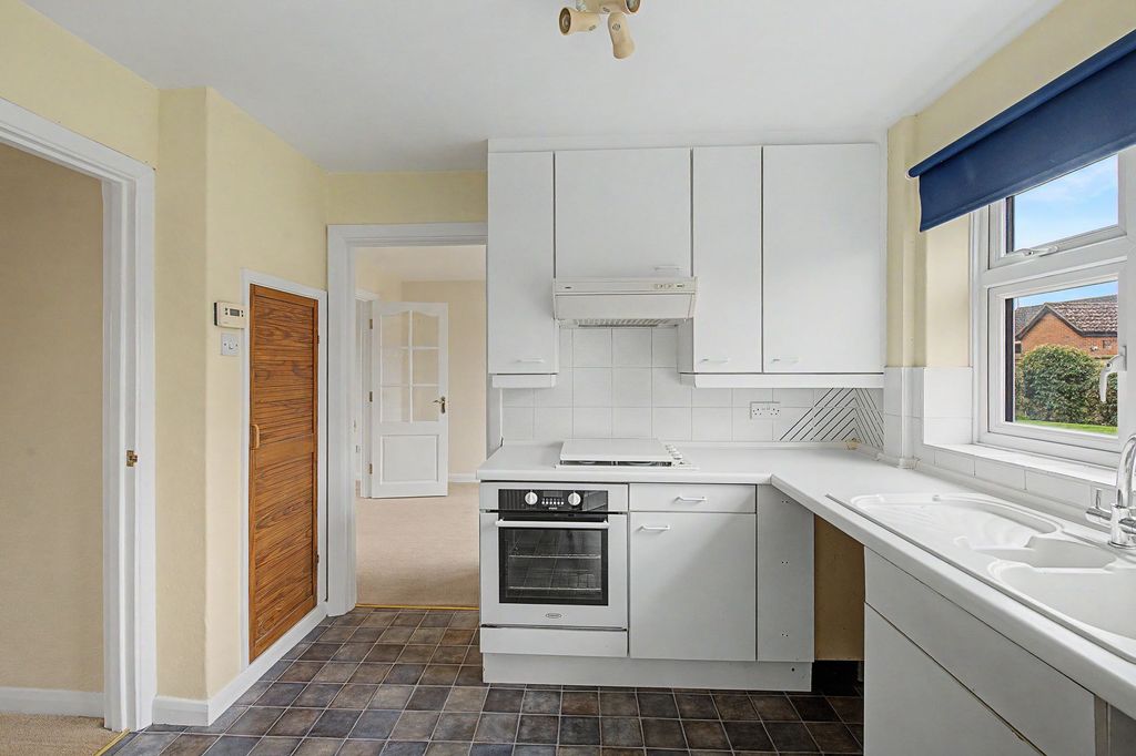 Property photo 3 of 26