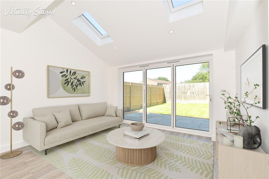 Property photo 1 of 12 Lounge Staged