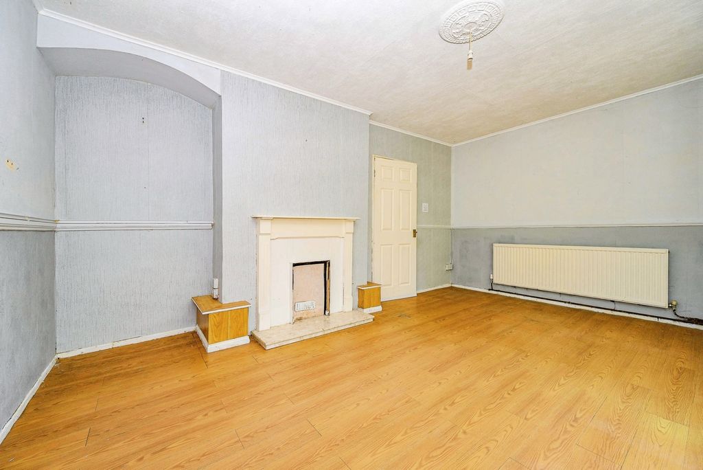 Property photo 2 of 13 Photo