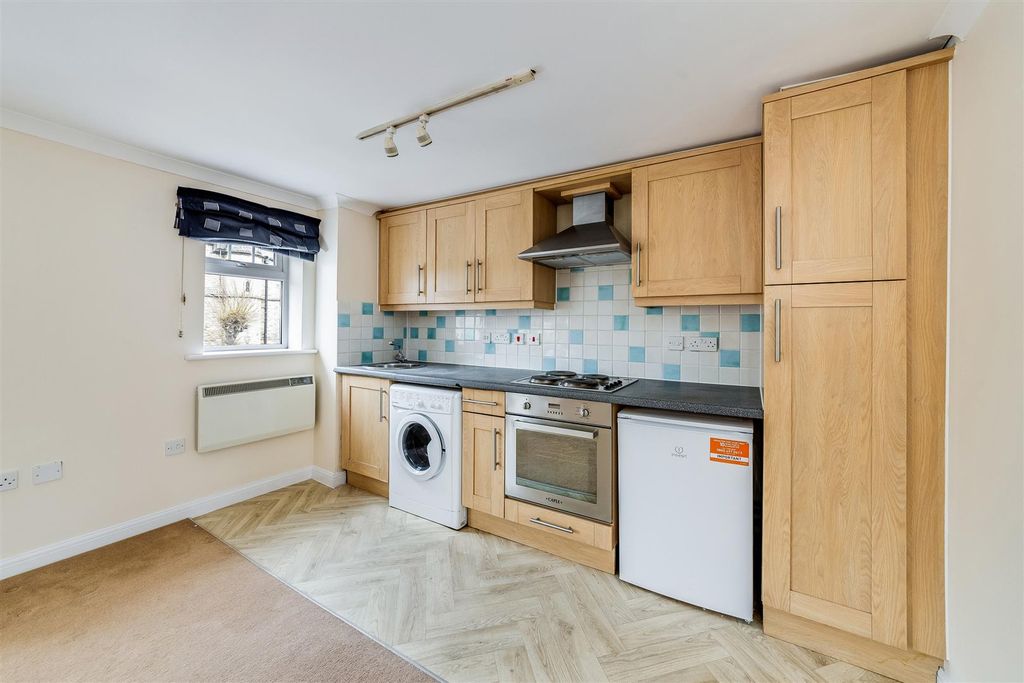 Property photo 3 of 16 Img_0972.Jpg