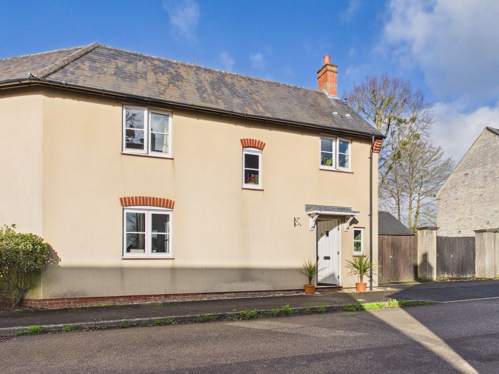 Property photo 1 of 11 Photo 1