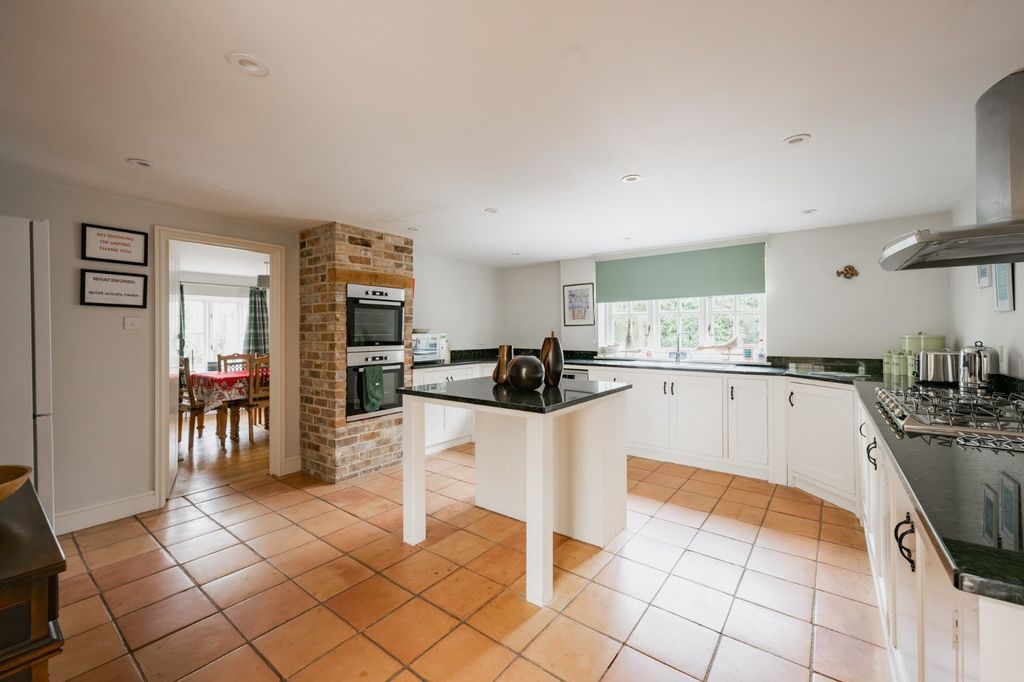 Property photo 2 of 14 Picture No. 26