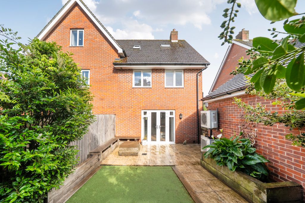 Property photo 1 of 19 1459903-2-6A04Bf4E954B8
