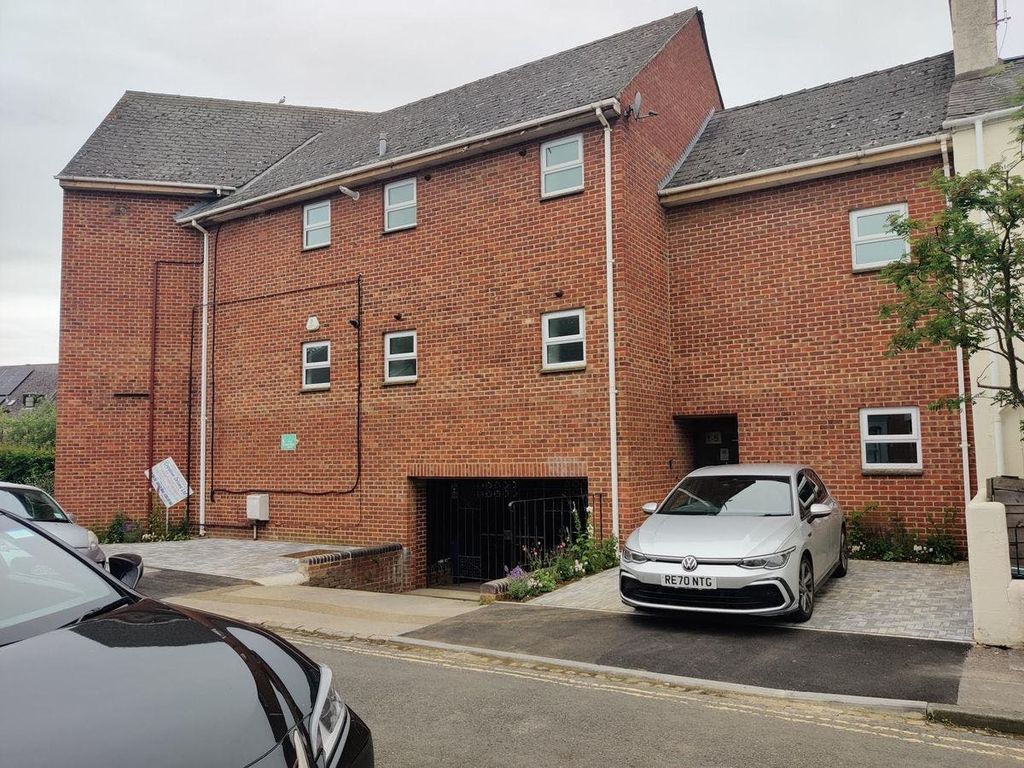 Property photo 2 of 10 Image 3