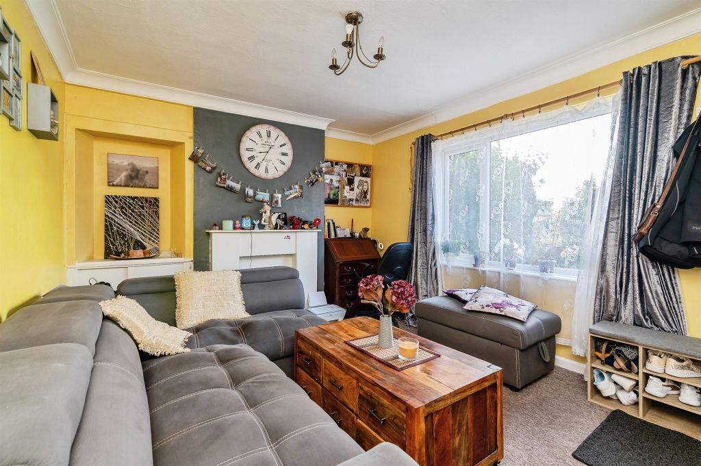 Property photo 3 of 17