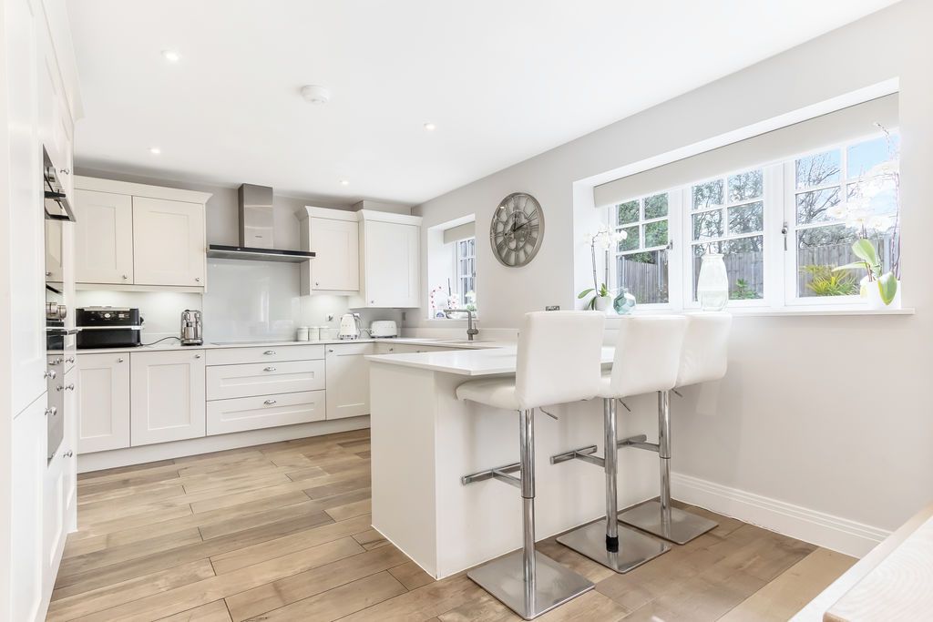 Property photo 3 of 23 Photo 2