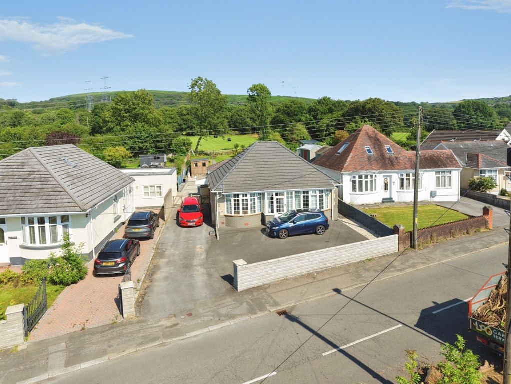 Property photo 1 of 33 4663840