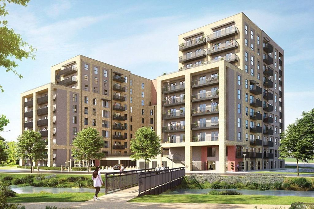 Property photo 2 of 20