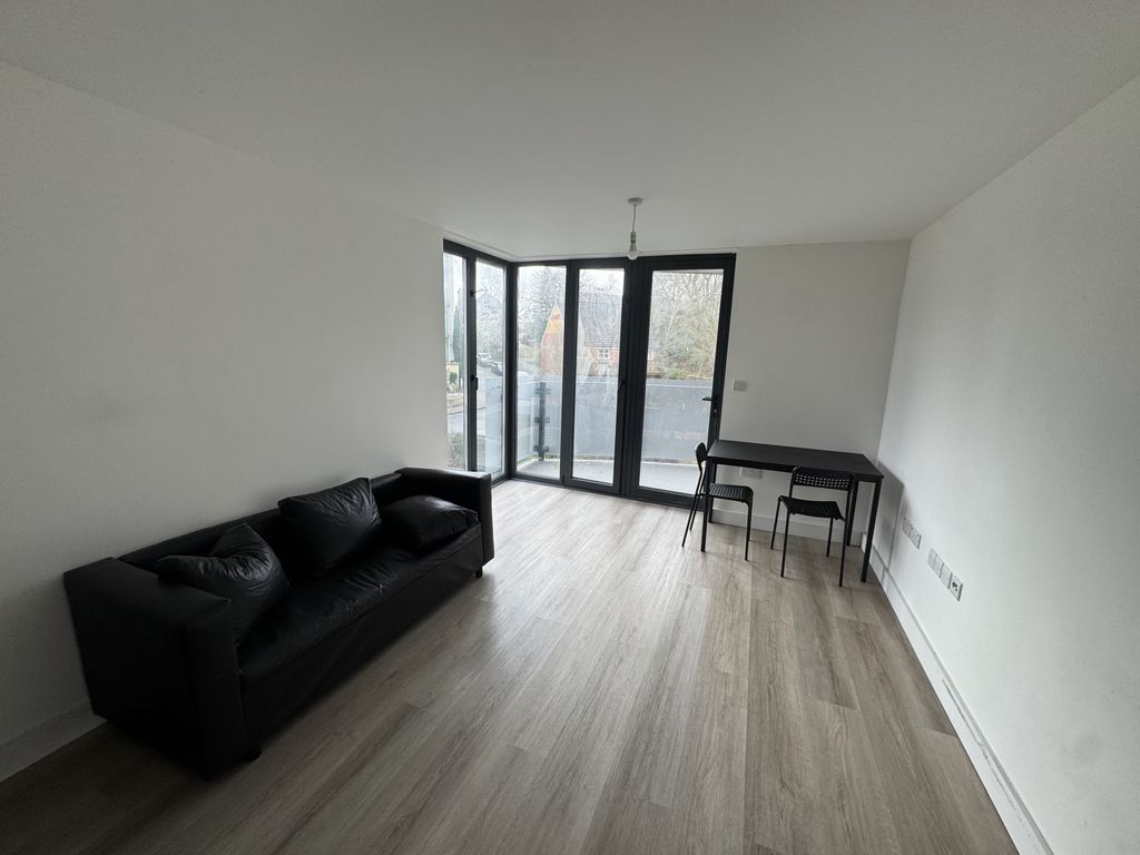 Property photo 1 of 3 1 Bed Flat To Rent