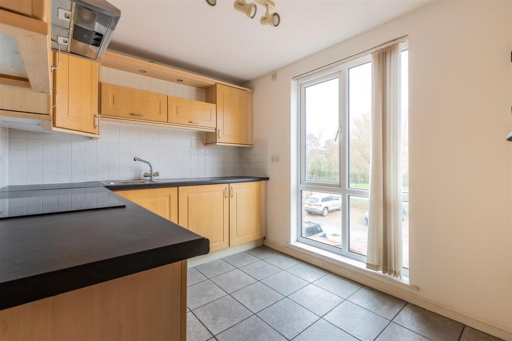 Property photo 2 of 12 16 Messina House (3 Of 11).Jpg