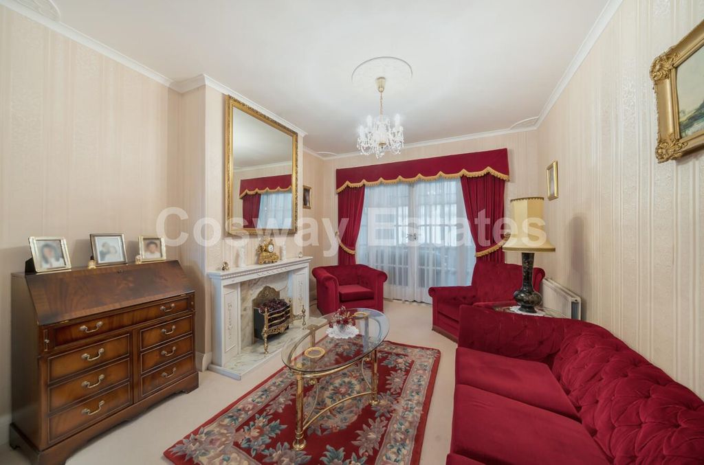 Property photo 2 of 18 32004792-c89d-448A-Adc9-3Dd178Ac5438.Jpg