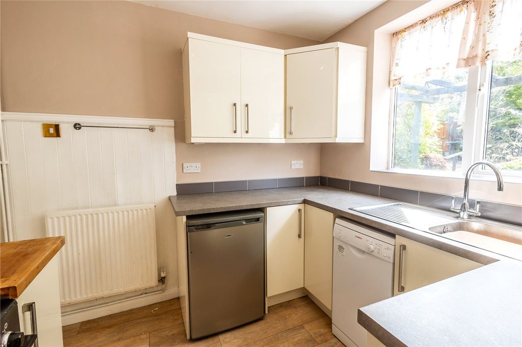 Property photo 3 of 40 Picture No. 49