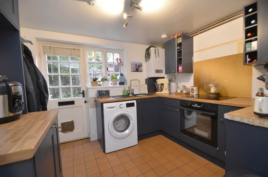 Property photo 3 of 8