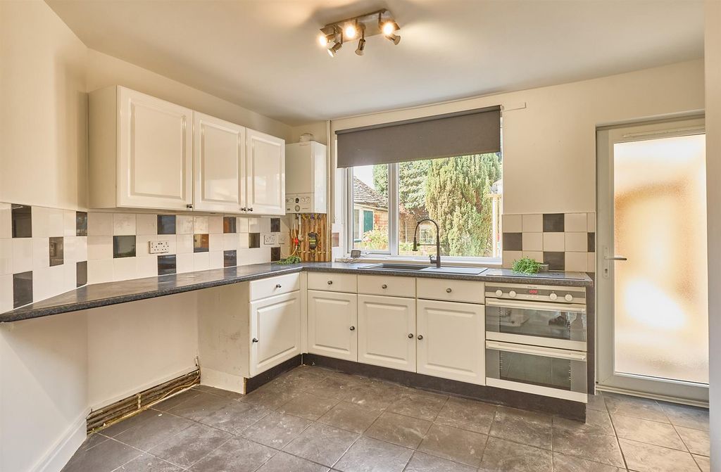 Property photo 2 of 8 Derby Road_1.Jpg