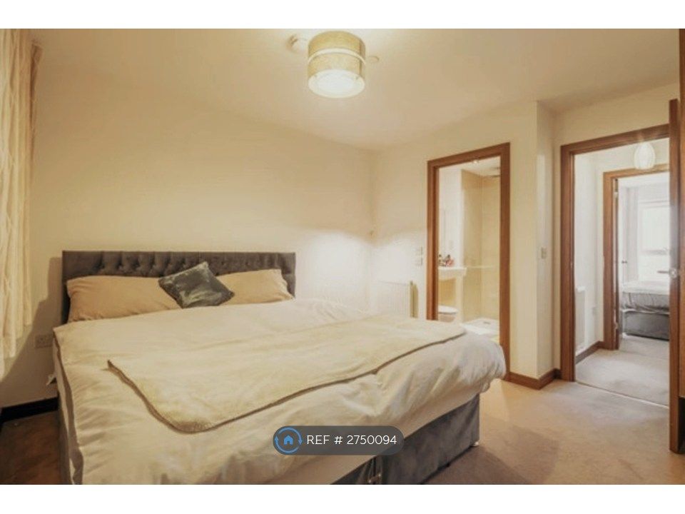 Property photo 3 of 14 Bedroom 1