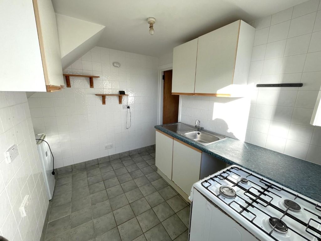 Property photo 3 of 6 Kitchen.Jpeg